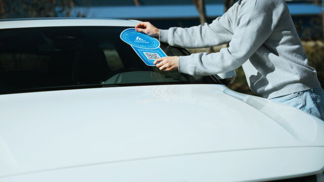 AVILOO_Ribbon & Car_1